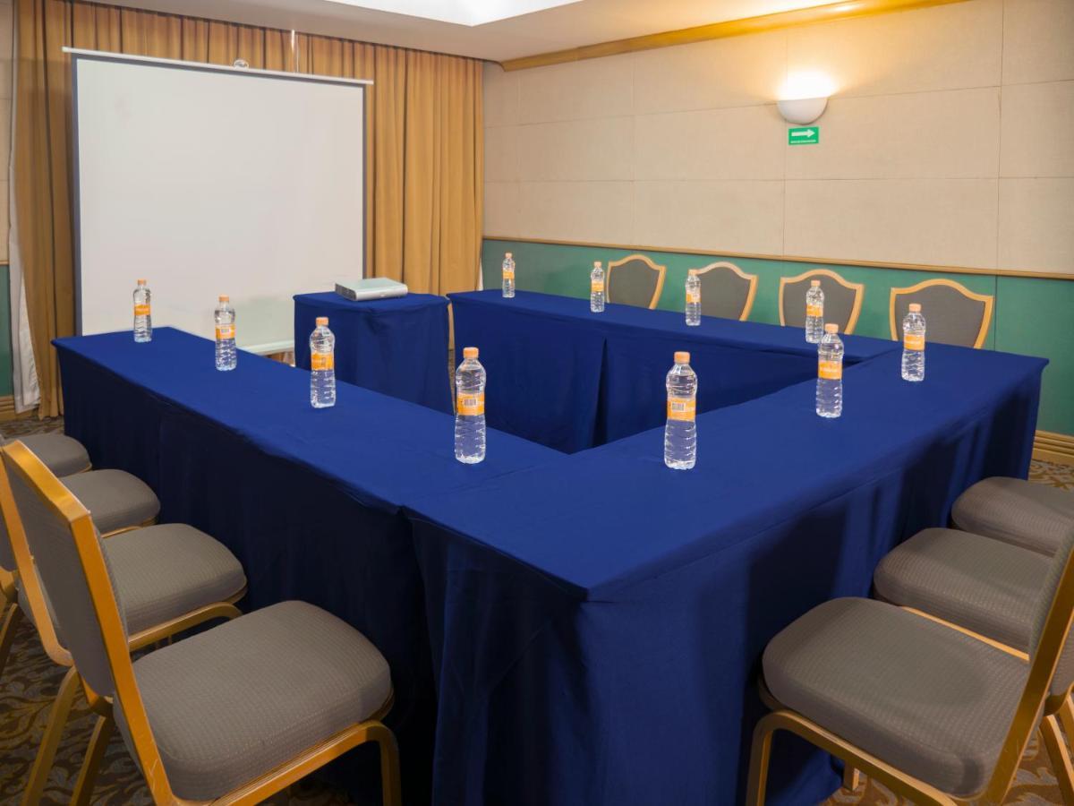 Holiday Inn Express Torreon By Ihg Buitenkant foto