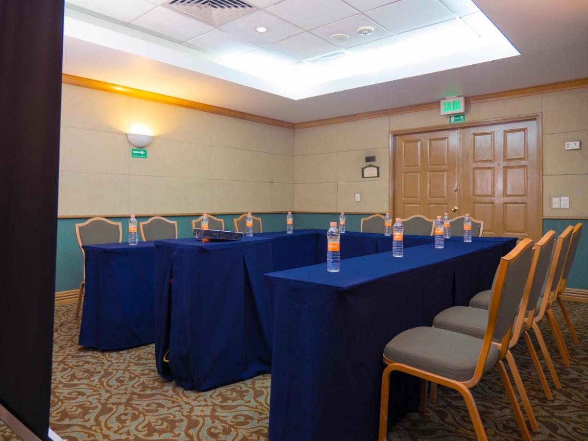 Holiday Inn Express Torreon By Ihg Buitenkant foto