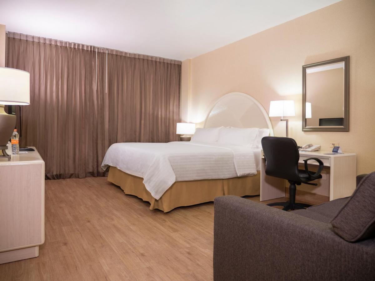 Holiday Inn Express Torreon By Ihg Buitenkant foto