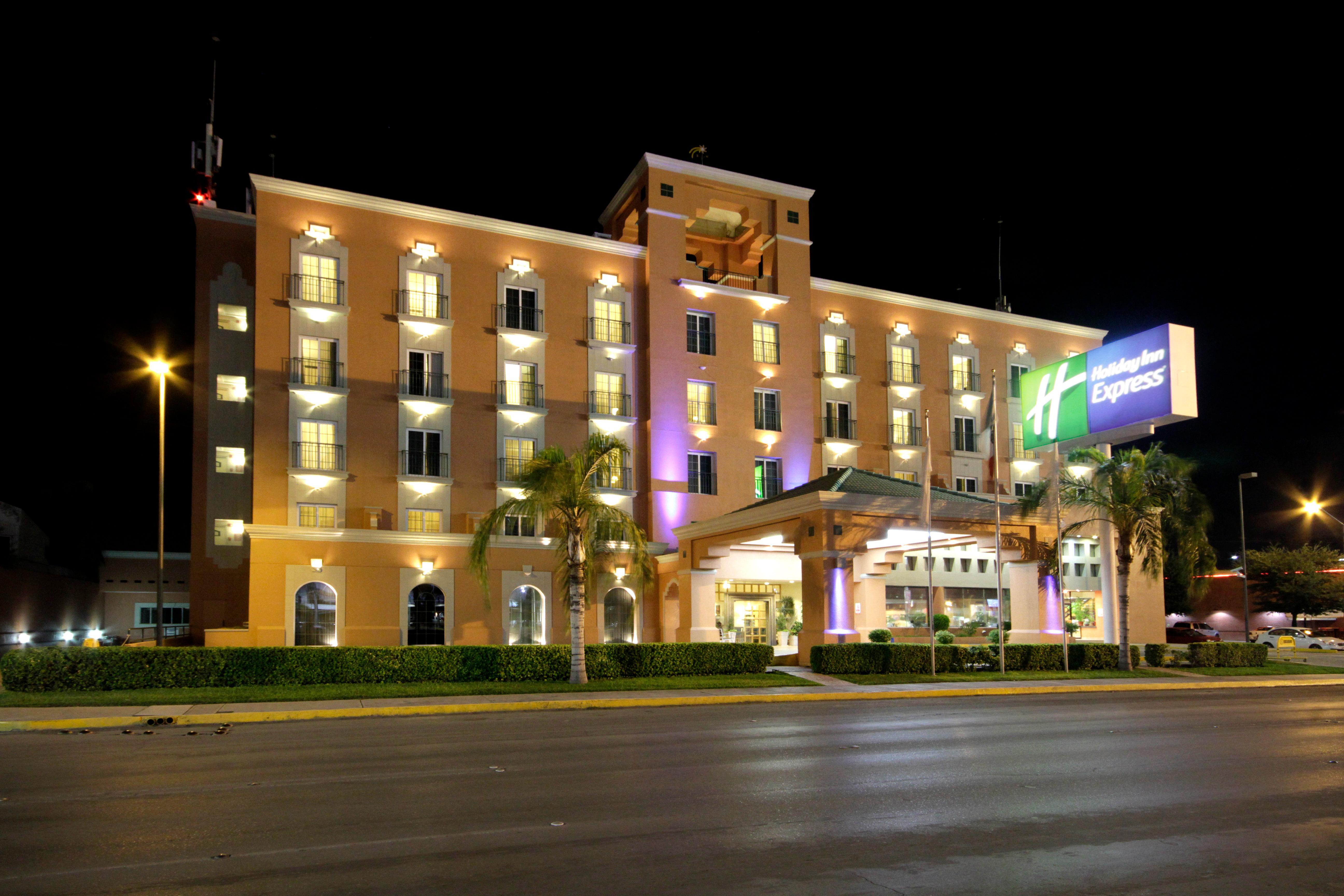 Holiday Inn Express Torreon By Ihg Buitenkant foto