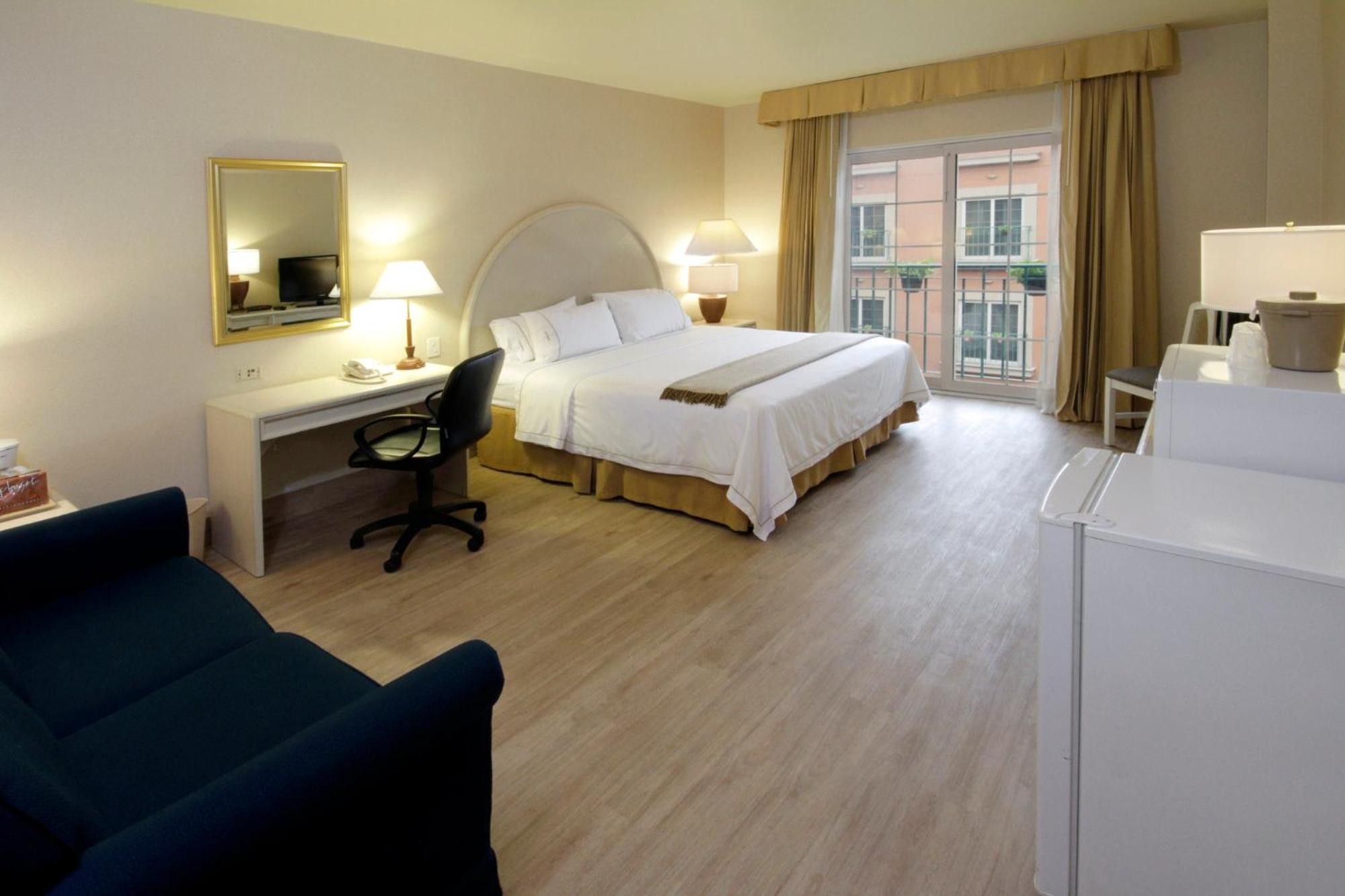 Holiday Inn Express Torreon By Ihg Buitenkant foto