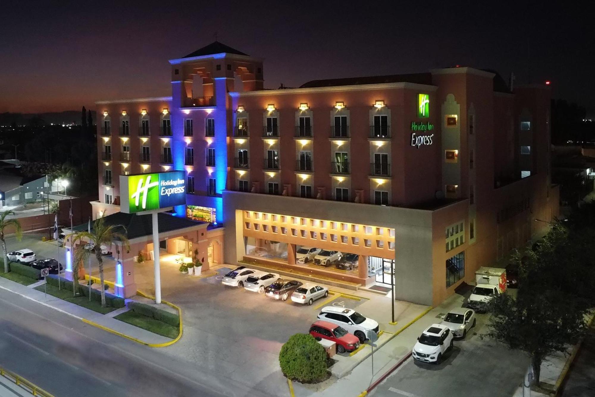 Holiday Inn Express Torreon By Ihg Buitenkant foto