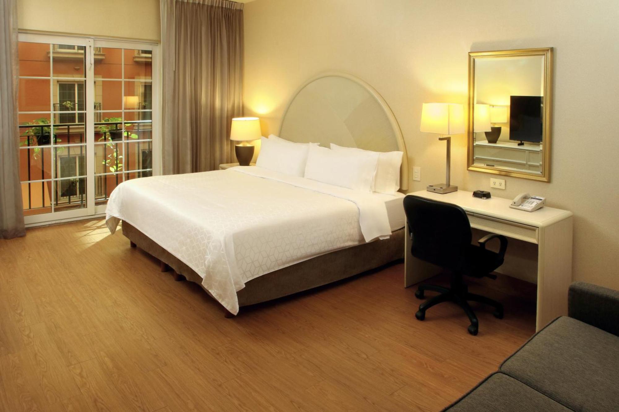 Holiday Inn Express Torreon By Ihg Buitenkant foto