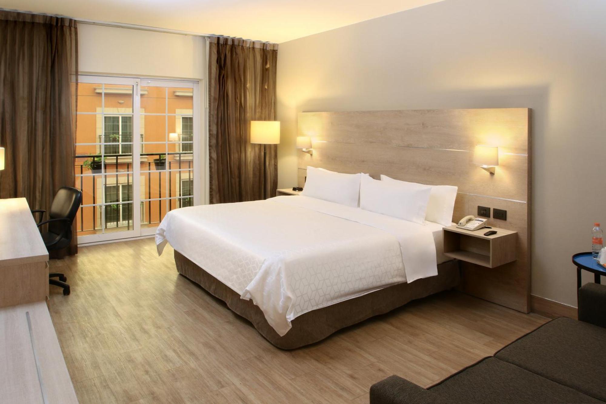 Holiday Inn Express Torreon By Ihg Buitenkant foto